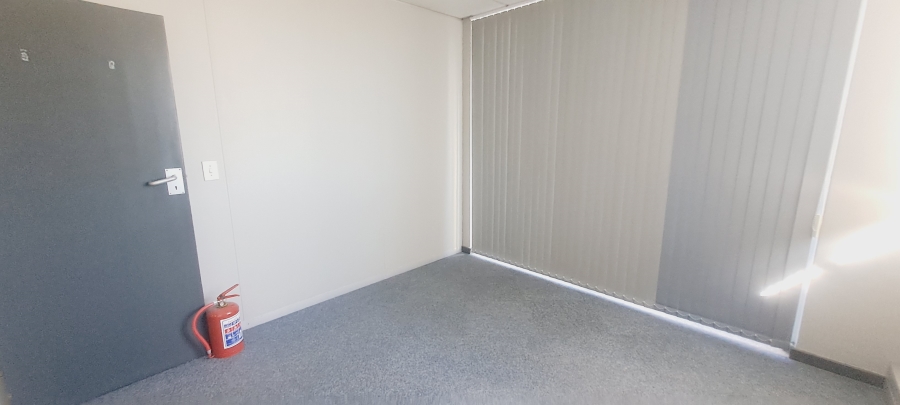 To Let commercial Property for Rent in Rosenpark Western Cape